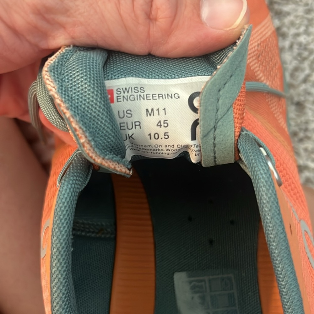 Orange/Green men’s On Cloud Sneakers. Size 11. Good condition! - Picture 6 of 7